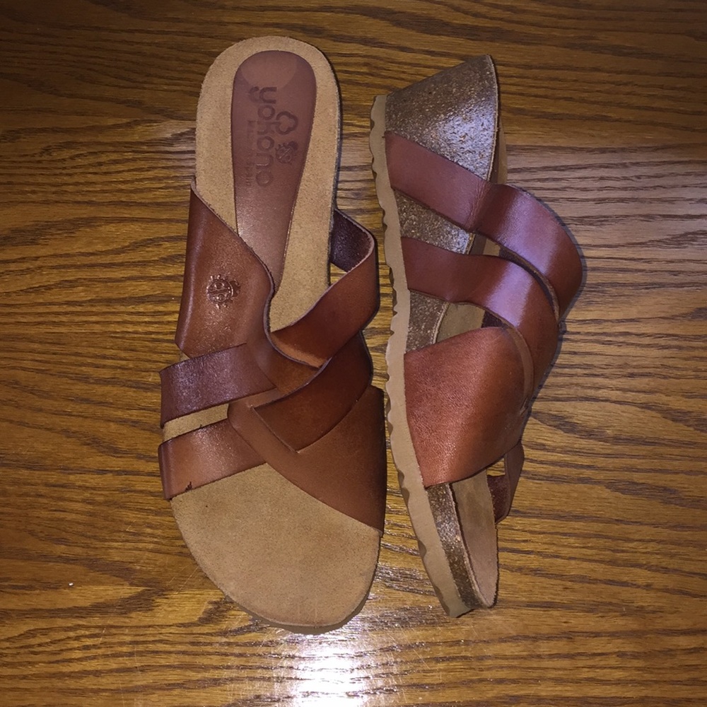 Yokono Wedge sandals, similar to Birkenstocks